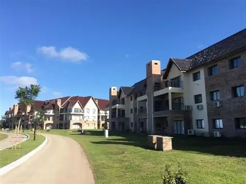 Departamento en Alquiler en Canning, USD 174.900
