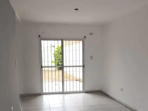 Casa en Alquiler al Oeste