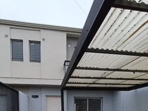 Casa - Alquiler - Argentina, Concordia - AVENIDA CHAJARI 1200