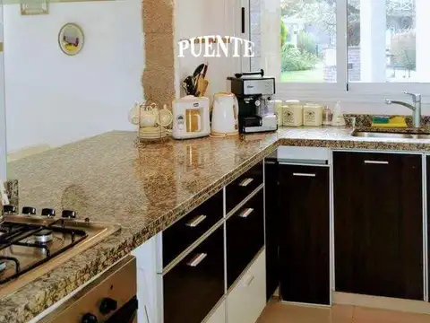 Casa 4 ambientes con 3 baños