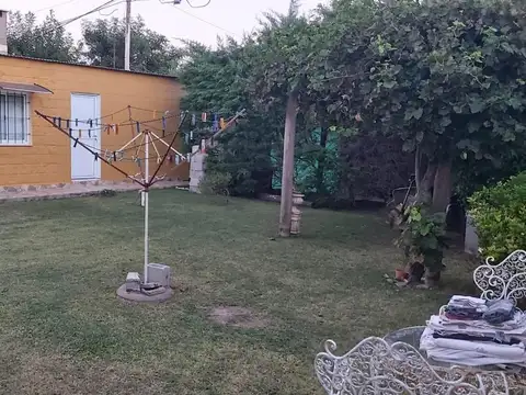 Casa 3 ambientes con 1 baño