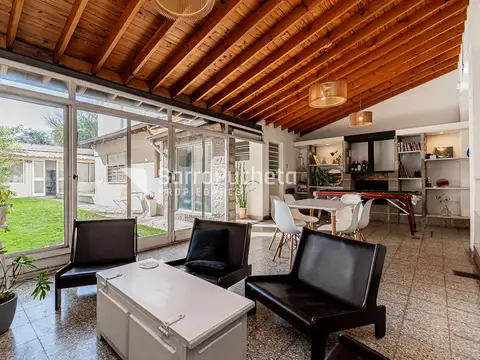 Casa en Venta en Villa Sarmiento, USD 220.000