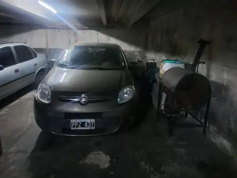 VENTA COCHERA MICROCENTRO