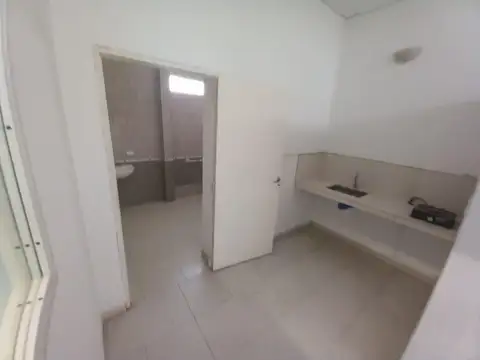 Local en Venta 52 años