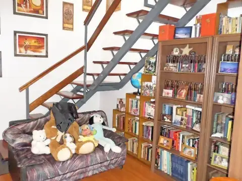 Casa 5 ambientes con 2 baños