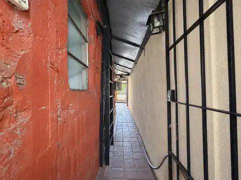 Depto Tipo Casa en Venta 50 años