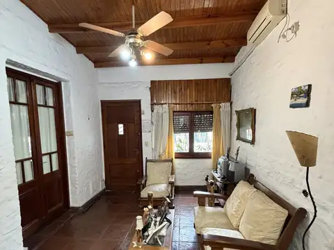 Depto Tipo Casa en Venta 50 años