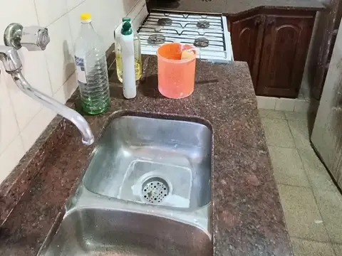 Casa en Alquiler con 1 cochera