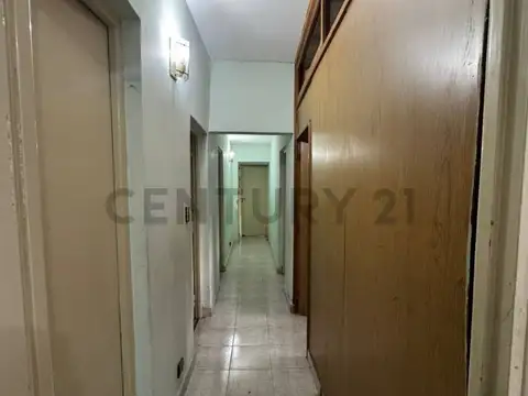 VENTA DE CASA 5 AMBIENTES CON PISCINA EN TURDERA