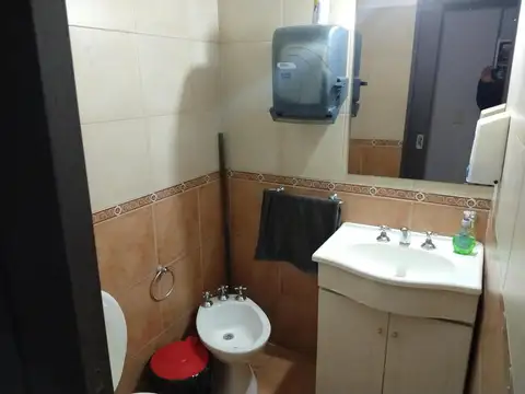 Local en Venta 40 años