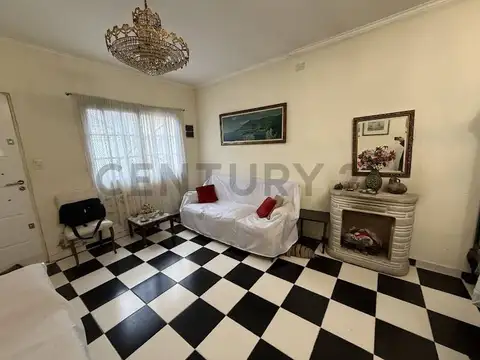 Casa 3 ambientes con 1 baño