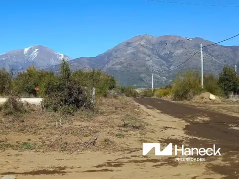 Lote en Esquina - Valle Azul - excelente ubicacion