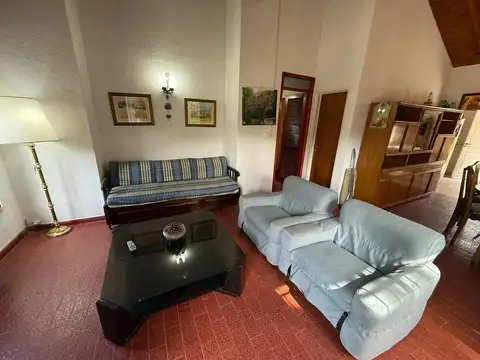 Casa en Alquiler de 3 dormitorios