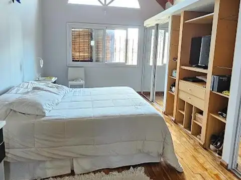 Casa 4 ambientes con 4 baños