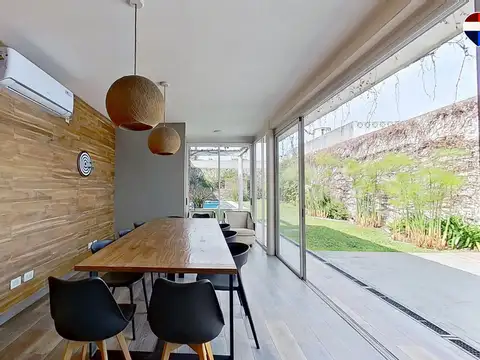 VENTA CASA 4 AMB PILETA JARDIN QUINCHO V. ALSINA
