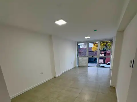 Oficina en Alquiler en Centro, $ 420.000