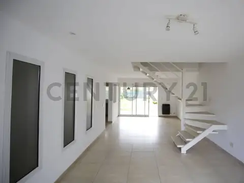 Calle 463 entre 11 y 13 , Piso 1724