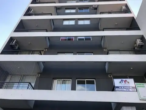 DEPARTAMENTO 4 AMB. DE CATEGORIA EN EDIFICIO EN ALTURA RAMOS NORTE
