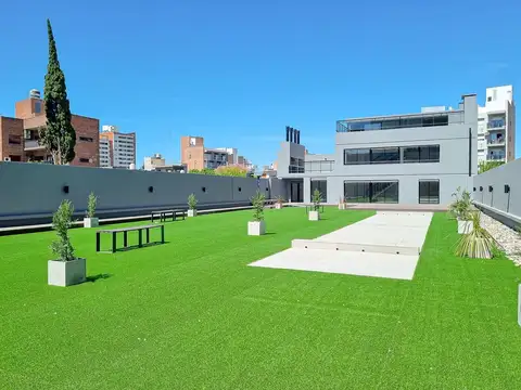 VENTA DEPARTAMENTO A ESTRENAR DE DOS DORMITORIOS CON BALCON,  COCHERA Y AMENITIES ABASTO