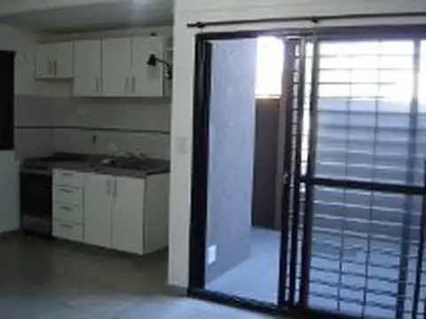 Departamento en Alquiler en Villa Ballester, $ 600.000