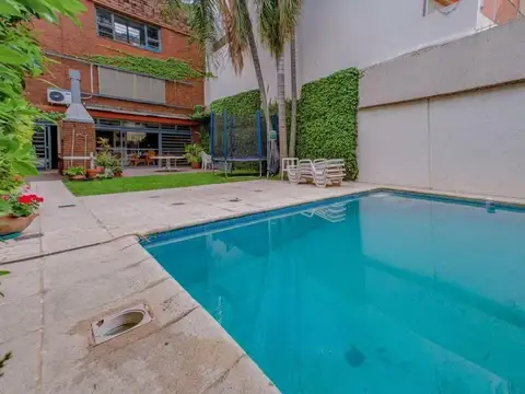 Venta casa de 4 pisos y 7ambientes en Palermo Soho con Pileta y Garage