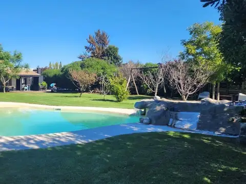 Deán Funes 3701, B1621 Buenos Aires, Provincia de Buenos Aires 3700