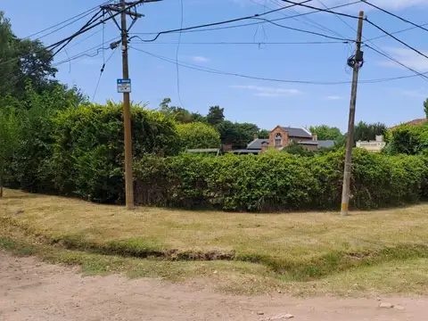 correa  327 lote en esquina