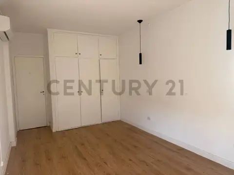 Dean Funes 16 100, Piso 1