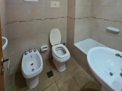 Departamento en Alquiler con 1 cocheras