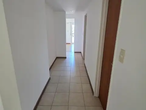 Departamento en Alquiler en Nuestra Señora De Lourdes, $ 800.000