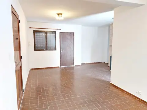 Departamento 5 ambientes con 1 baño