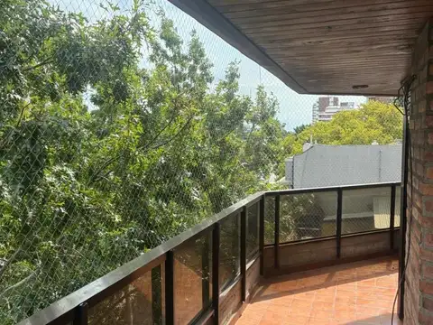 Alfaro 28 , Piso 3