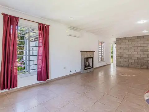 Casa en Venta en Manuel B Gonnet, USD 150.000