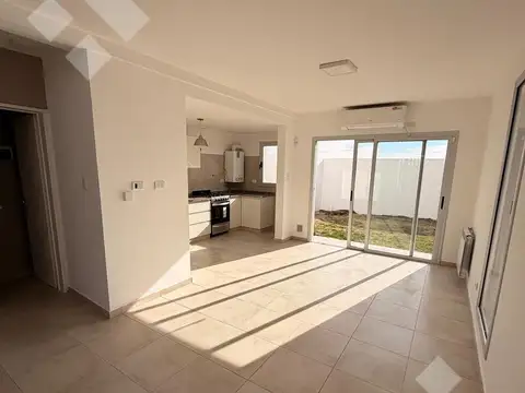 Depto Tipo Casa en Venta 9 años