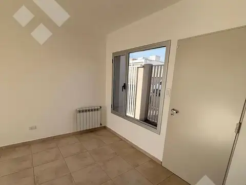 Depto Tipo Casa en Venta con 1 cocheras