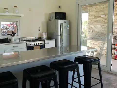 Casa en venta - 3 Dormitorios 2 Baños - Pinamar