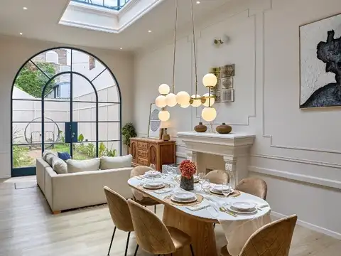 Casa 5 ambientes con 4 baños