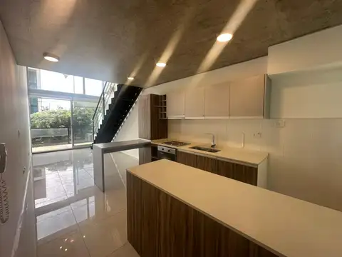 Departamento en Alquiler con 1 cocheras