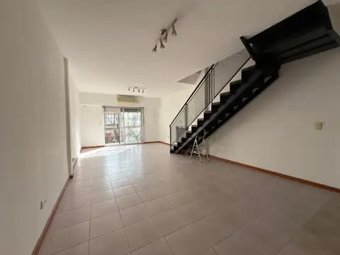 AV SALVADOR MARIA DEL CARRIL 2300, Piso 1