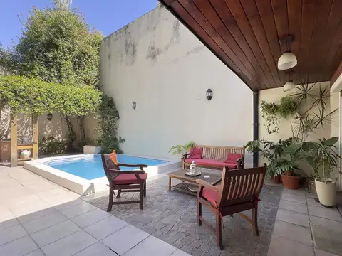 Casa en Venta con 1 cochera