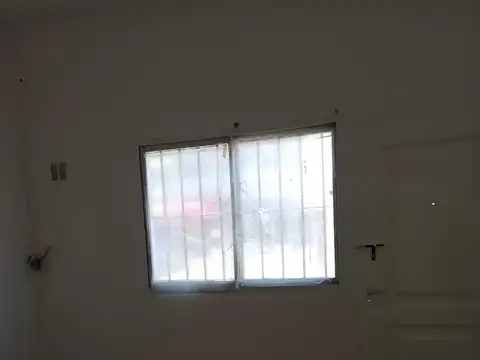 Casa en Alquiler en Monte Chingolo, $ 850.000