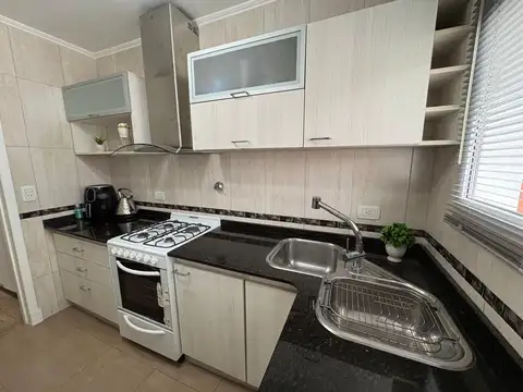 Departamento en Venta en Parque Luro, USD 89.000