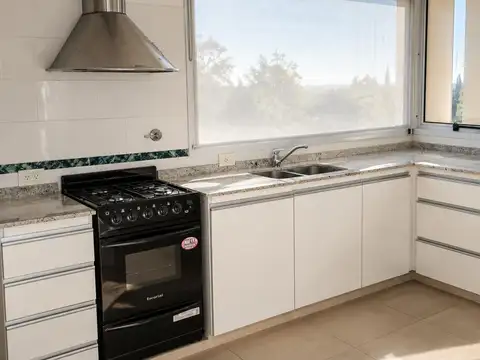 Casa en Venta en Las Cascadas, USD 140.000