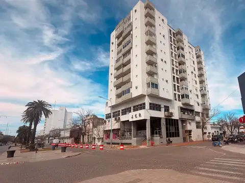 ALQUILER/ DEPTO/ 3DORM/ MICROCENTRO/ SERVICIOS