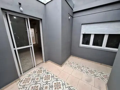 ALQUILER 2 AMB Y MEDIO REFACCIONADO A NUEVO PATIO SIN EXP