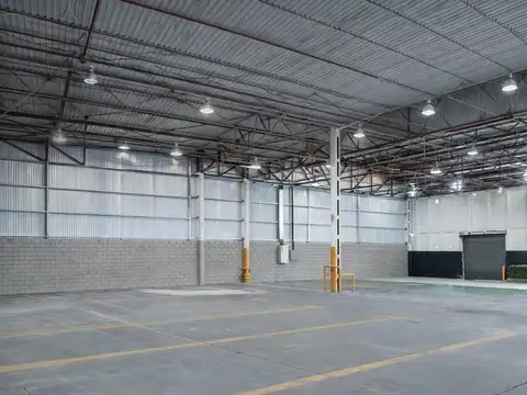 Depósito nave galpon de mas de 10.000 mts en alquiler Hurlingham Predio cerrado 10 min Au. Buen Ayre