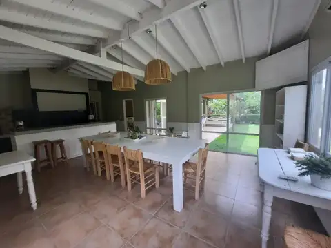 Casa en Venta en Los Alcanfores, USD 475.000