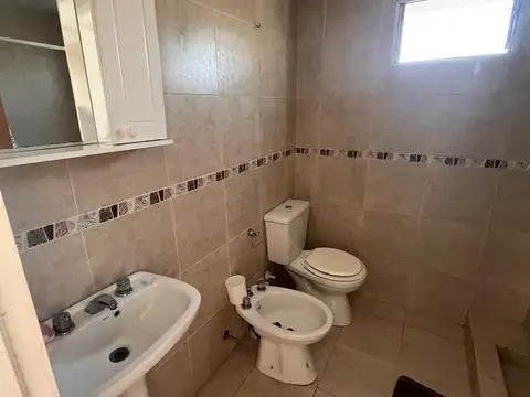 Departamento dos ambientes, excelente ubicación. Maspero al 100. Remedios de Escalada.