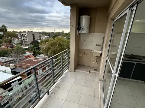 Departamento en Alquiler en Remedios de Escalada, $ 600.000