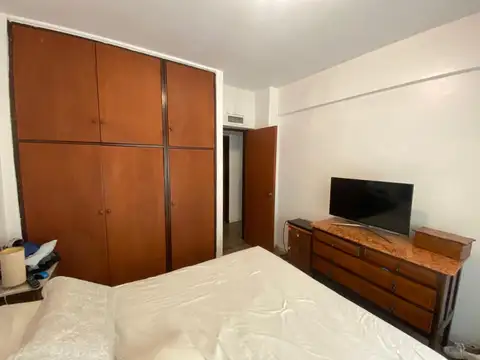 Departamento en Venta en Plaza Moreno, USD 110.000
